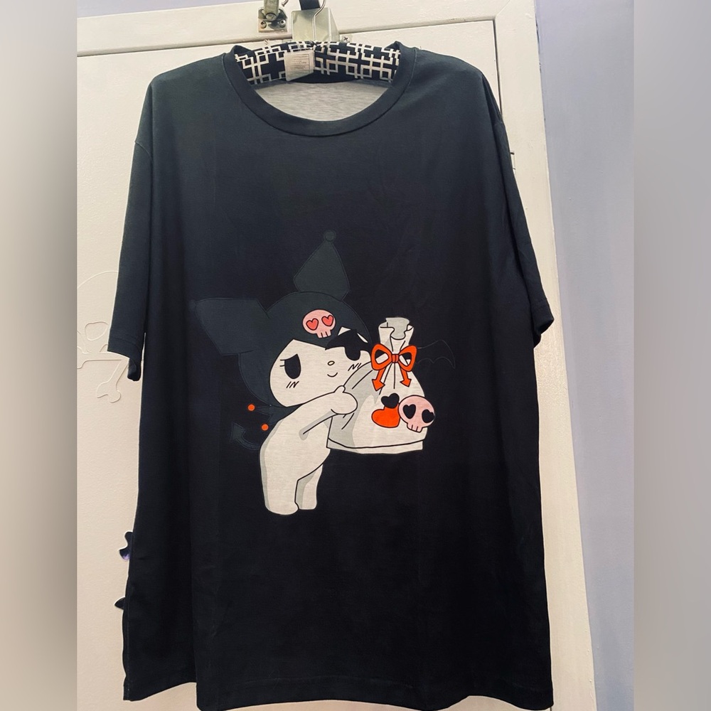 New Black Kuromi Tee 🖤